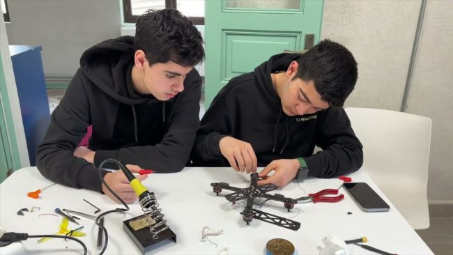 TDL -Saint Joseph Fransız Lisesi’nin 2. Drone Yarış Takımı Eğitimler